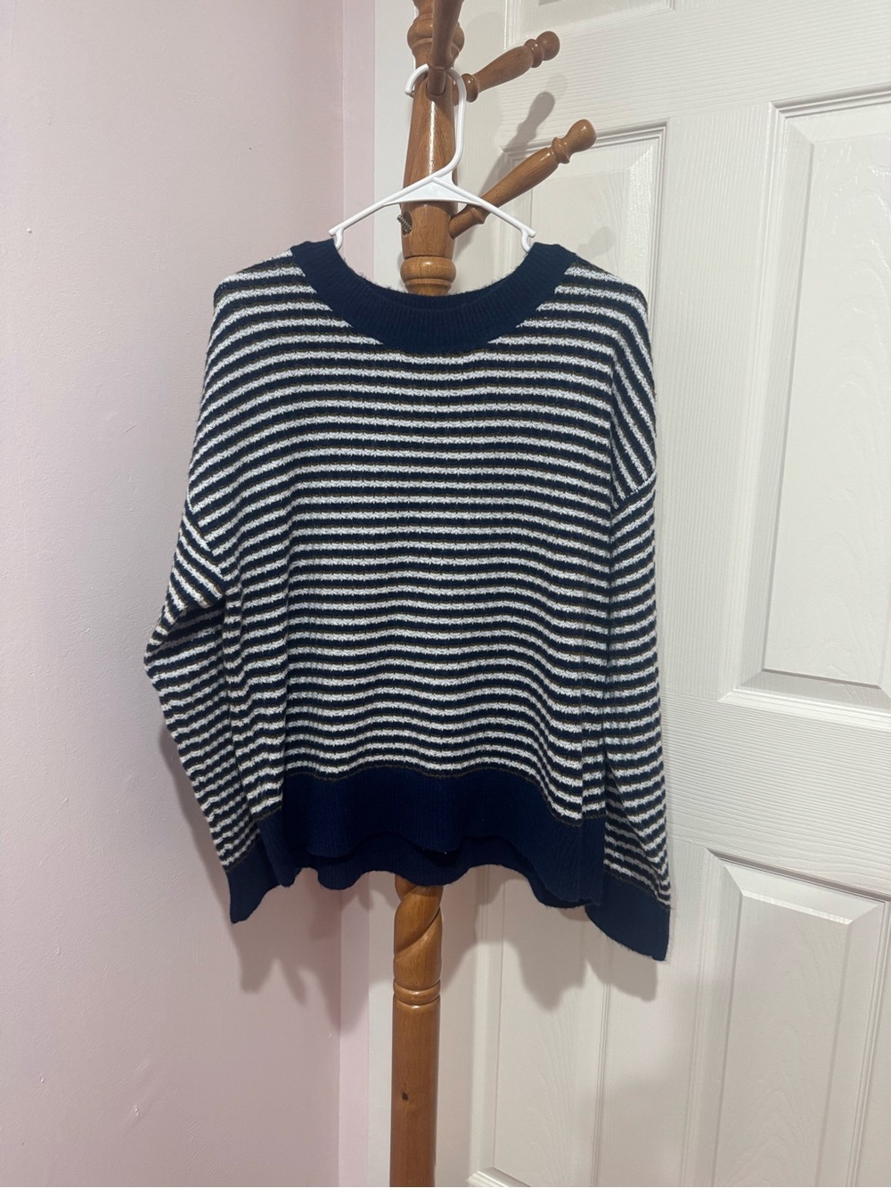 NWT Loft Outlet Striped Navy and White Crewneck Sweater Top